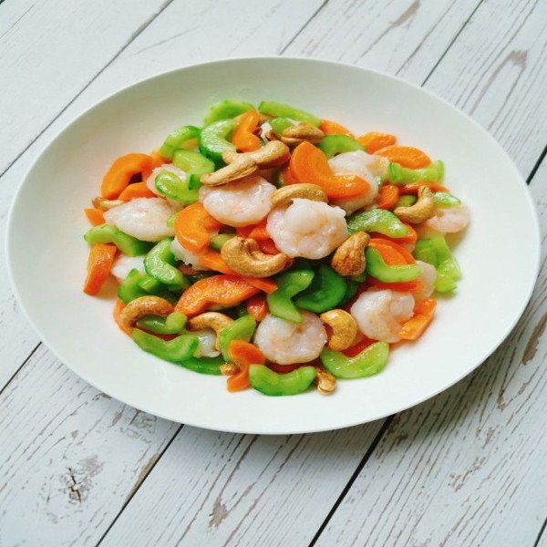 GAMBERETTI CON ANACARDI