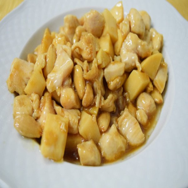 POLLO ALLE MANDORLE