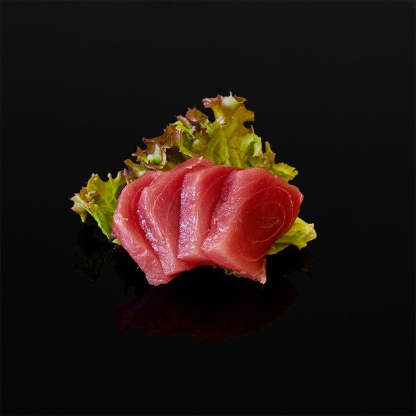 76.Sashimi tonno
